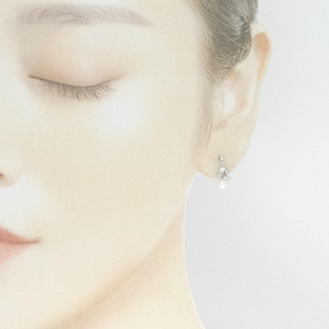 K18WG Akoya pearl earrings 4.2mm