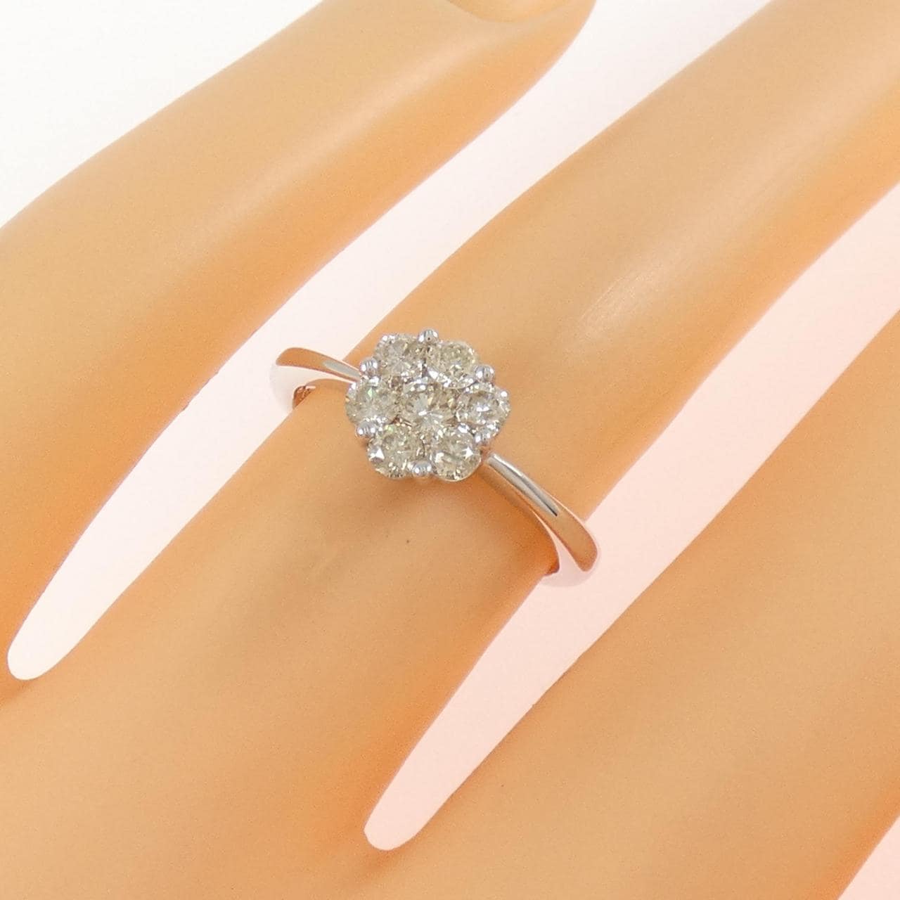 K18WG flower Diamond ring 0.50CT