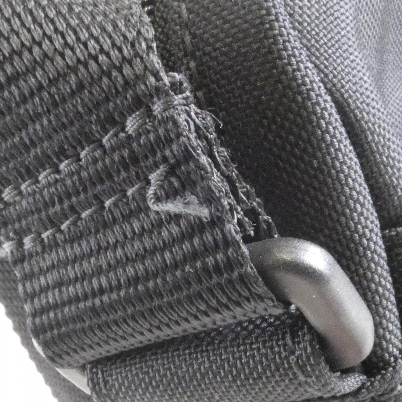 バレンシアガ スポーツ スモール メッセンジャー バッグ 638657 2HFNX バッグ