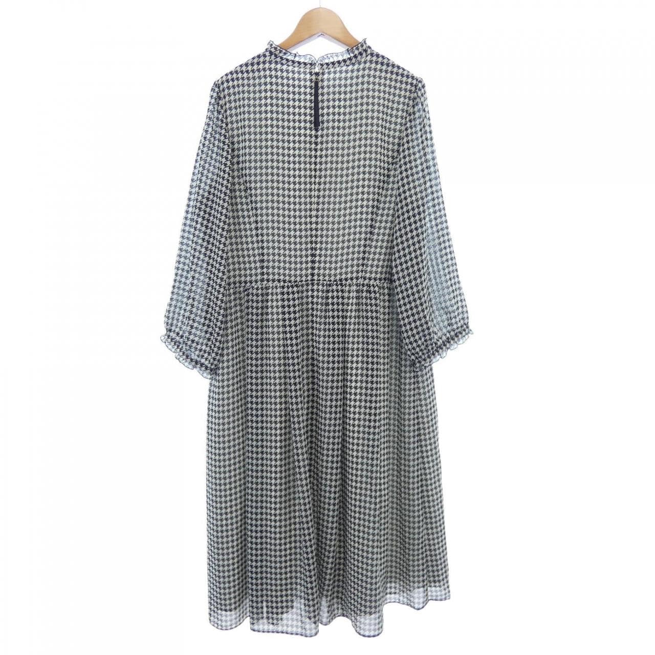 トゥービーシック TO BE CHIC ワンピース