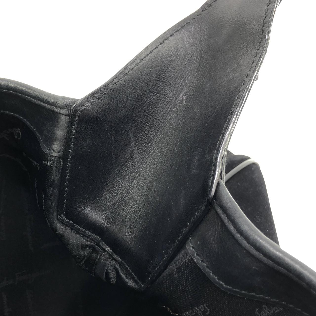 【ヴィンテージ】サルヴァトーレフェラガモ 21 2811 ショルダーバッグ