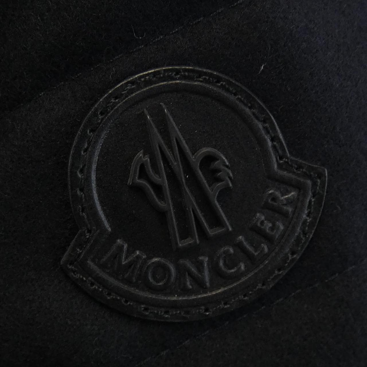 MONCLER蒙克勒·布卢森