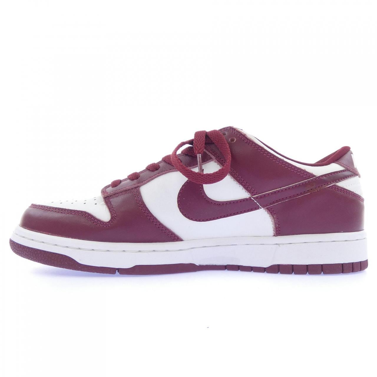 ナイキ NIKE スニーカー