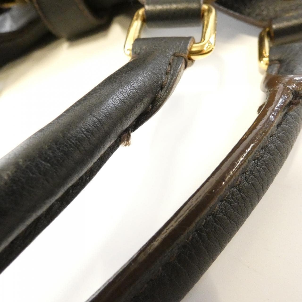 ルイヴィトン マヒナ L M95765 ショルダーバッグ