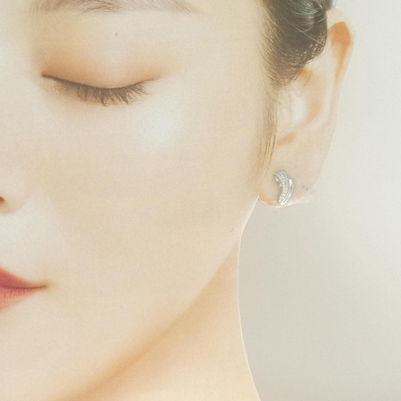 K18WG ダイヤモンド ピアス 0.18CT