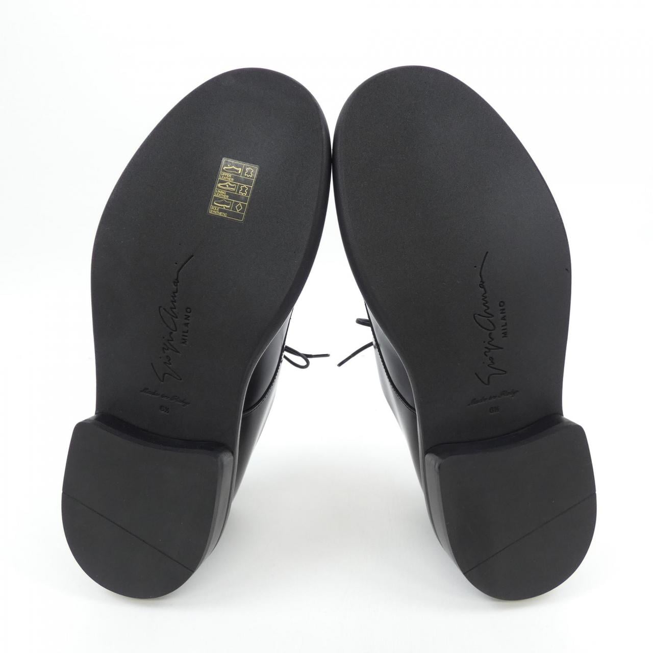 Giorgio Armani GIORGIO ARMANI X2C637 Shoes