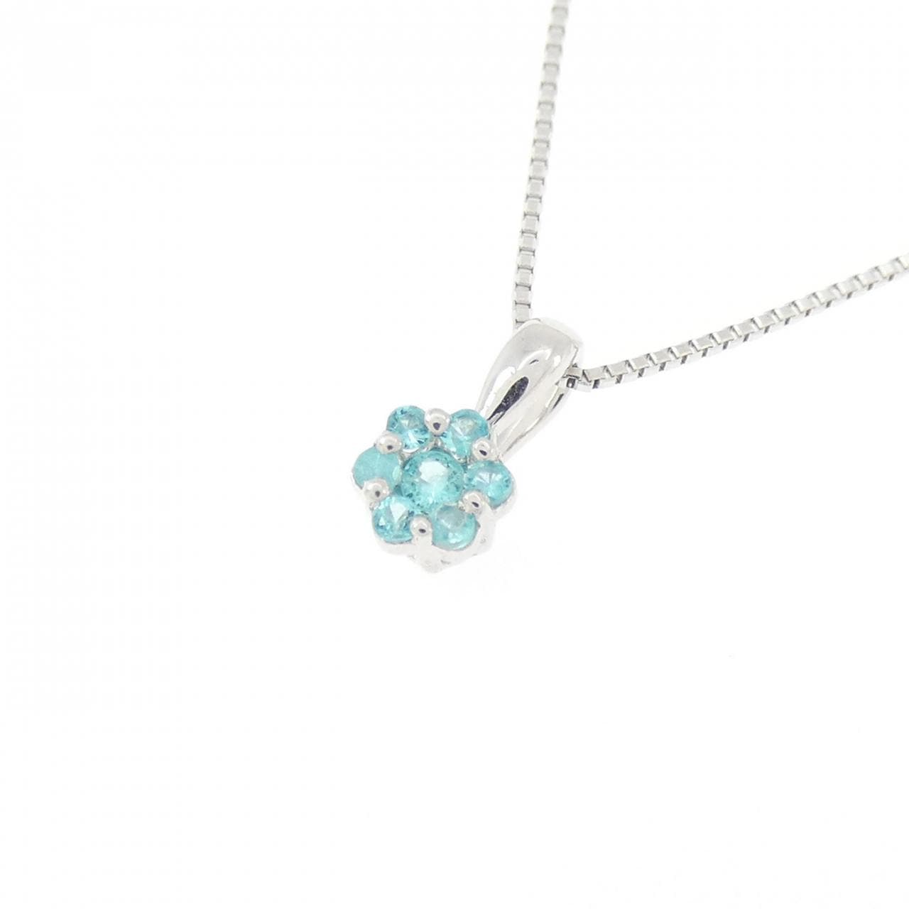K18WG フラワー トルマリン ネックレス 0.05CT