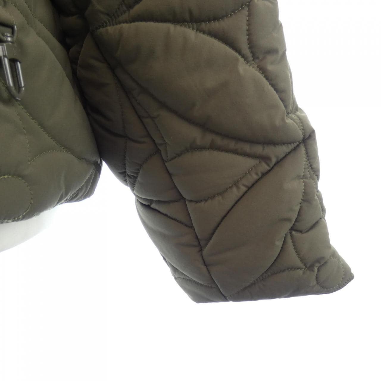 ルイヴィトン LOUIS VUITTON LVSEフラワーキルテッドフーディジャケット HMB47WPPX ジャケット