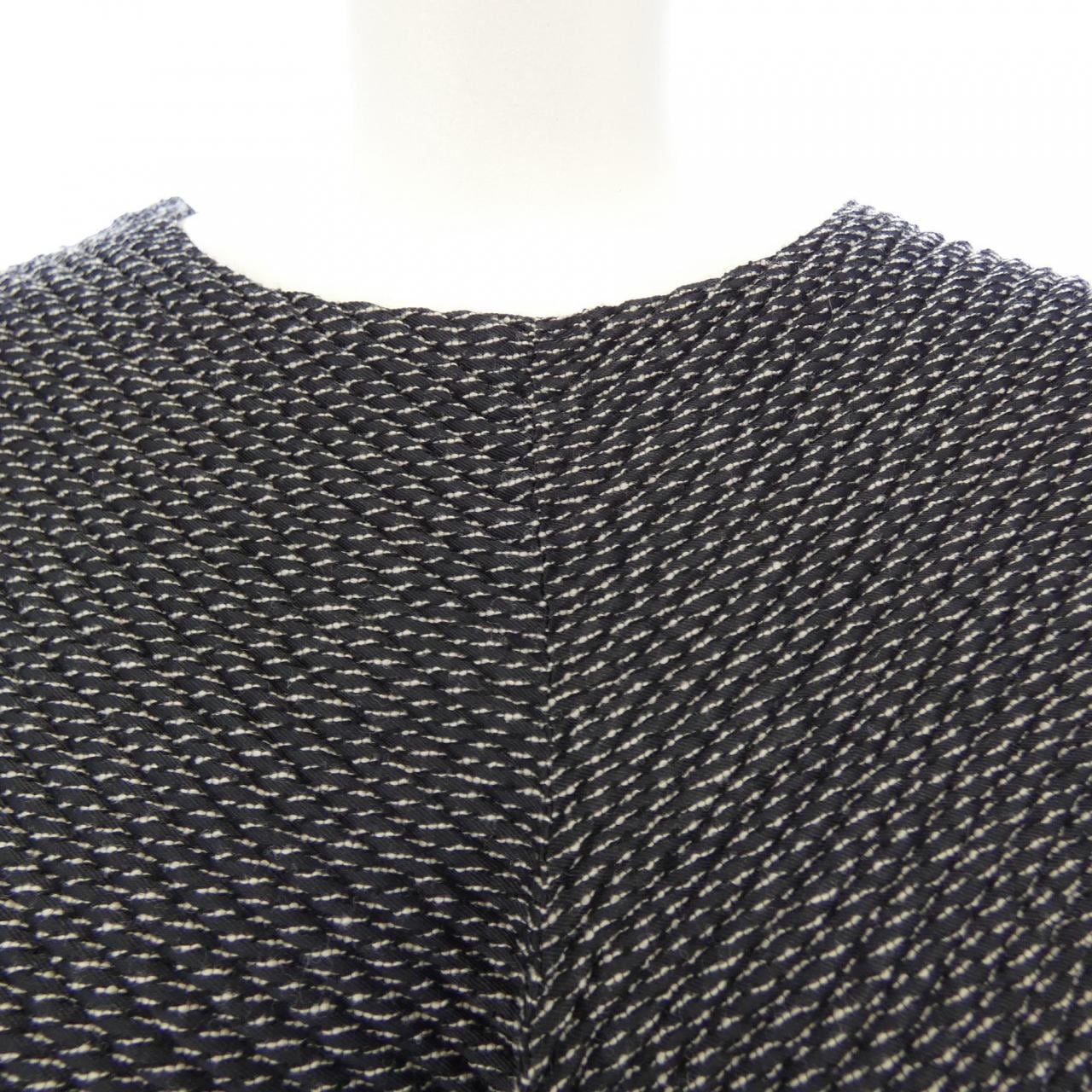 イッセイミヤケ ISSEY MIYAKE IM13FJ124 トップス