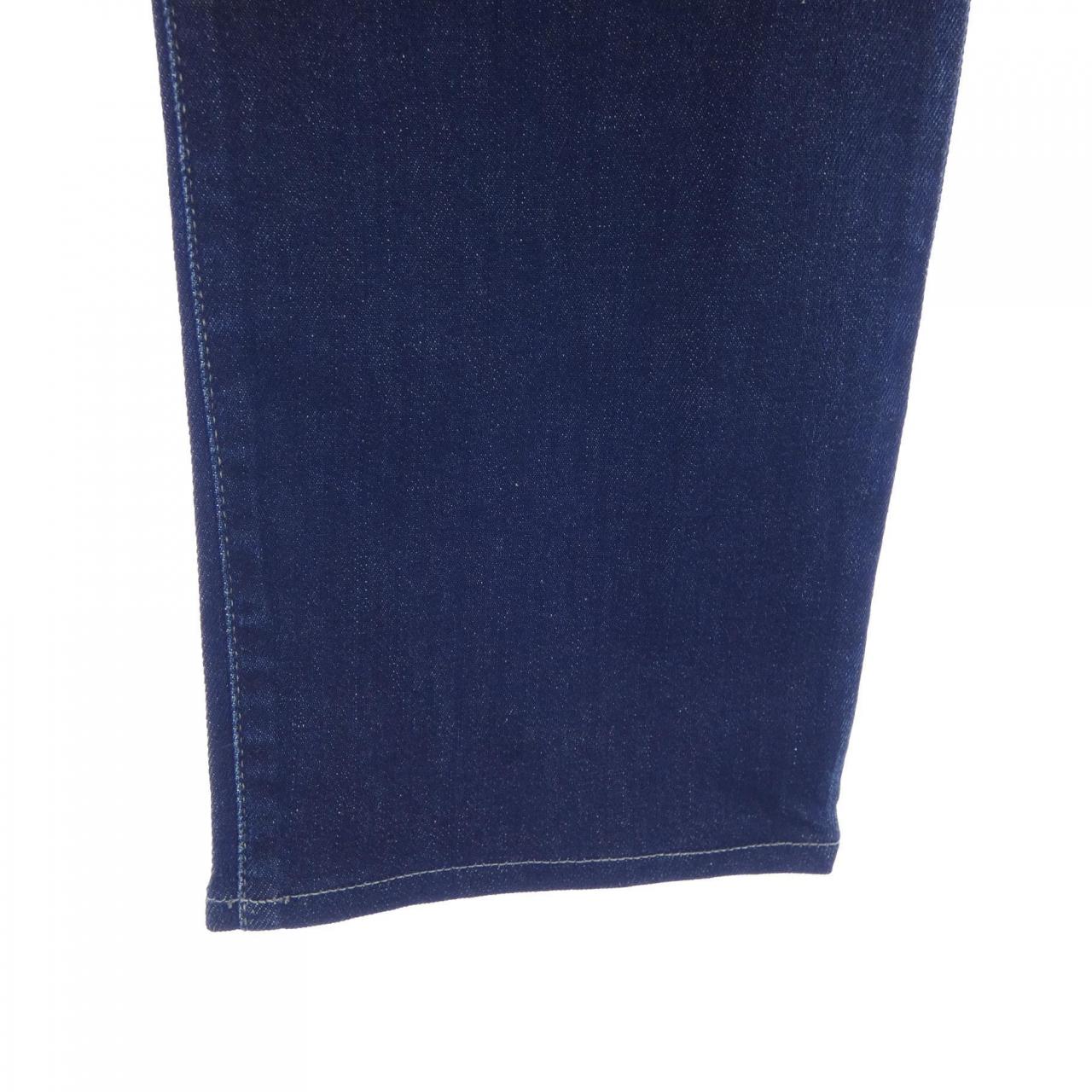 EMPORIO ARMANI安普里奥·阿玛尼牛仔裤