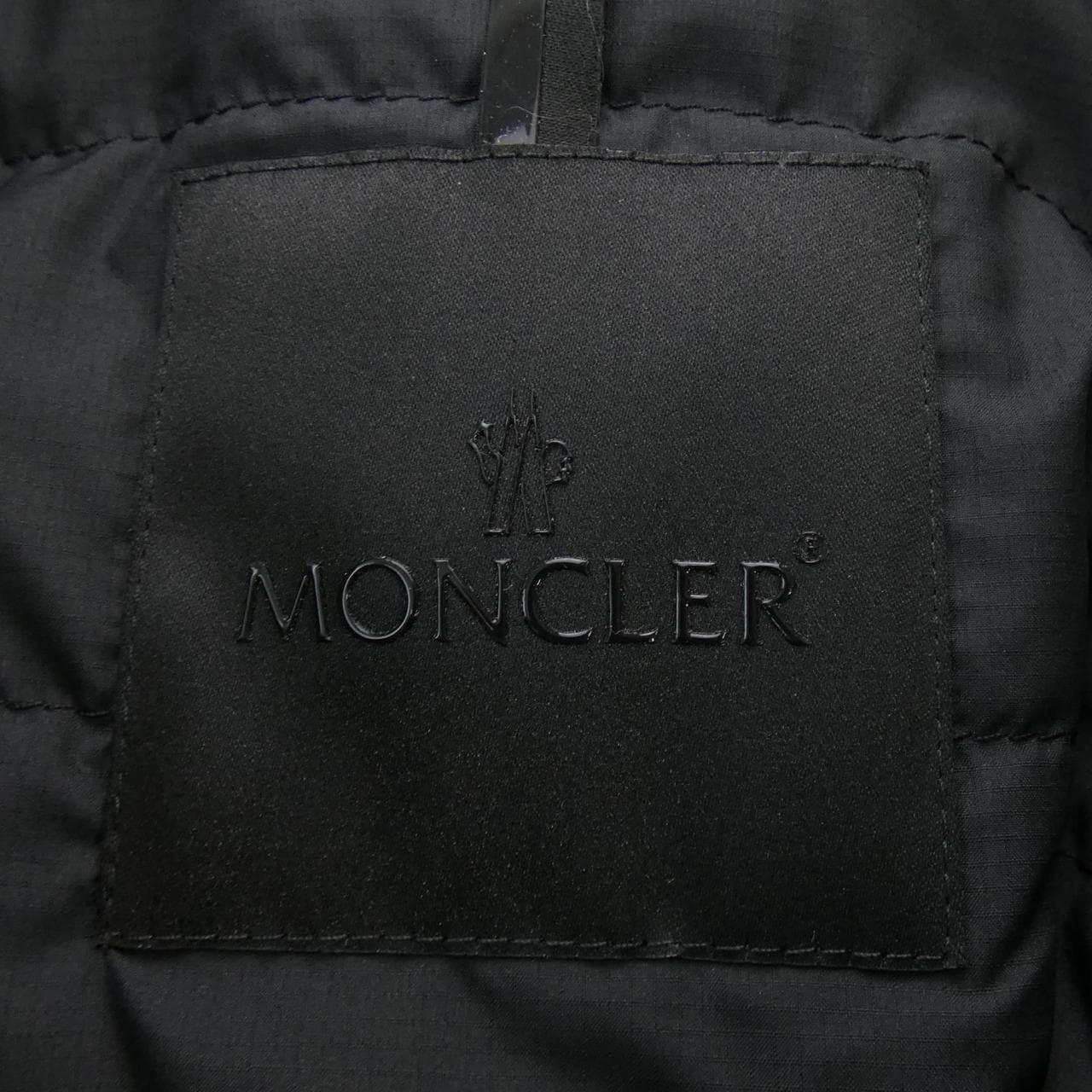 MONCLER蒙克勒羽绒服