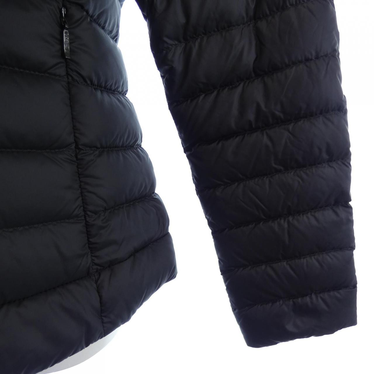 【新品】モンクレール MONCLER ダウンジャケット