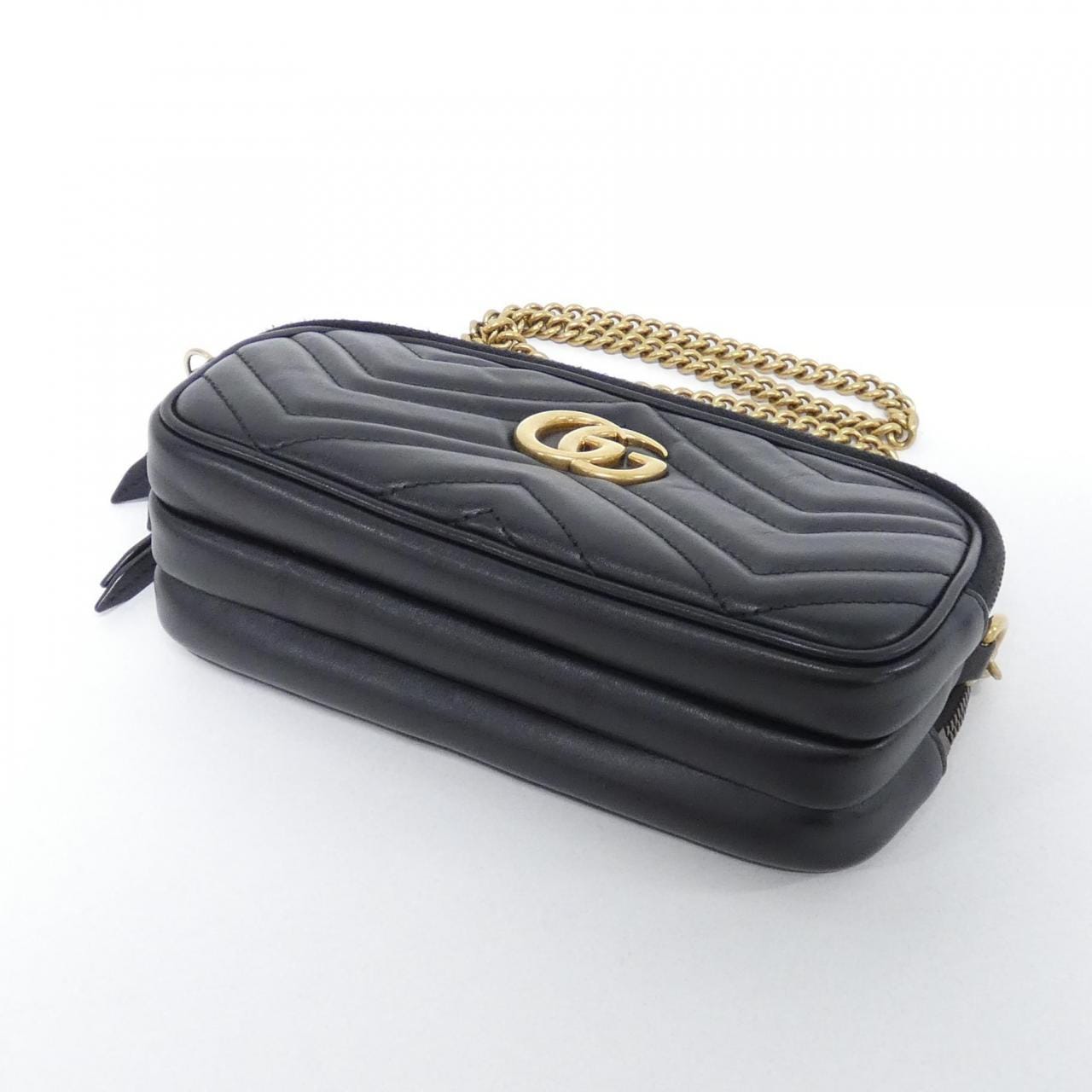 グッチ GG MARMONT 546581 DTDCT ショルダーバッグ