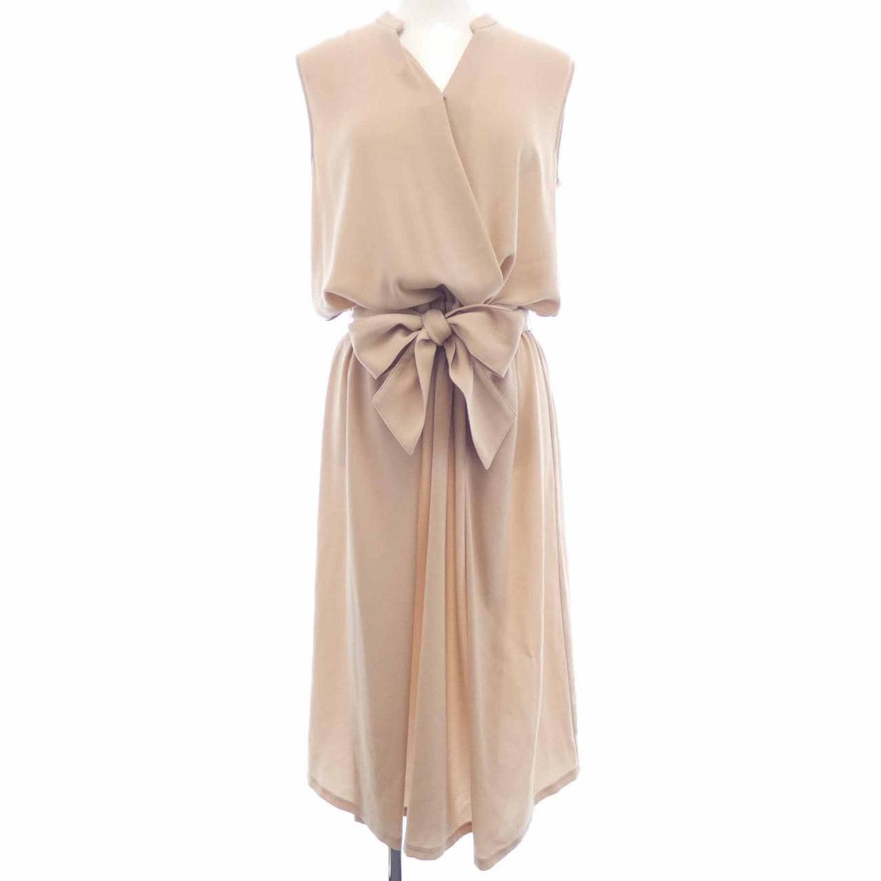 ベイジュ BEIGE. ワンピース