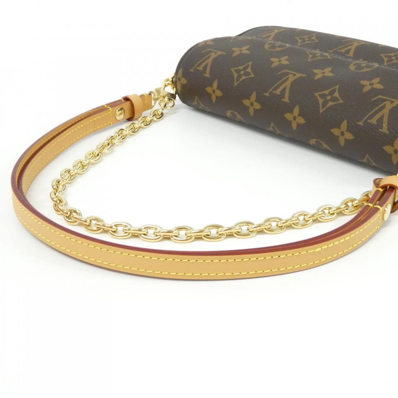 ルイヴィトン モノグラム ウォレット オン チェーン アイビー M81911 ショルダーバッグ