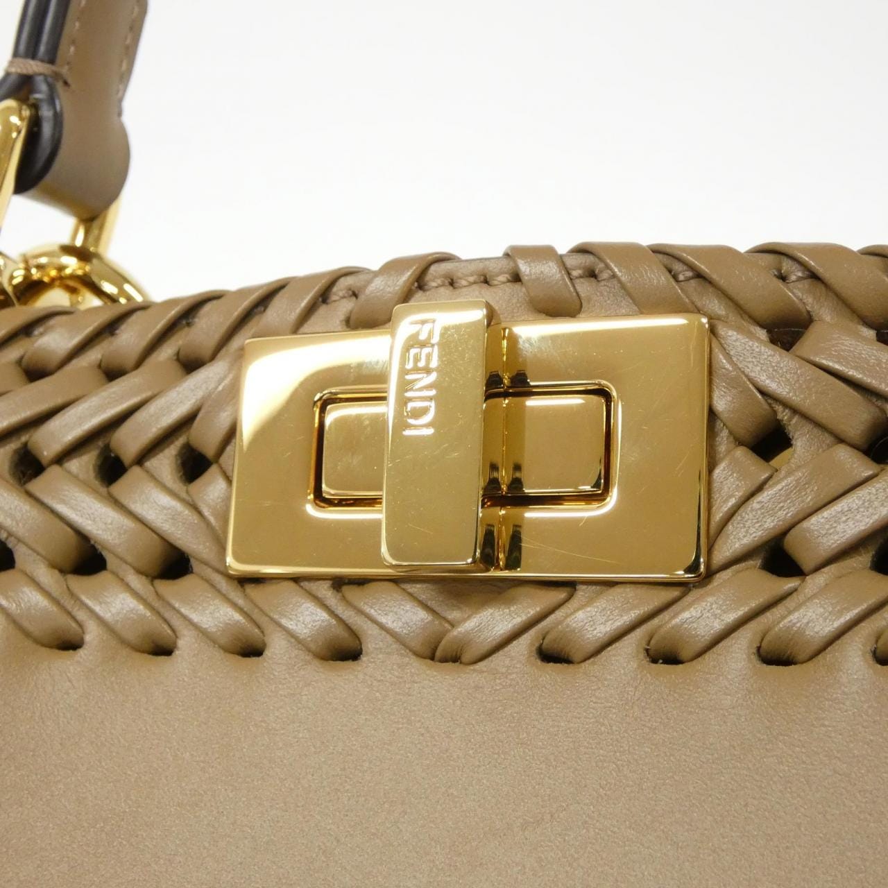 フェンディ ピーカブー アイ シー ユー スモール 8BN327 AHVY バッグ