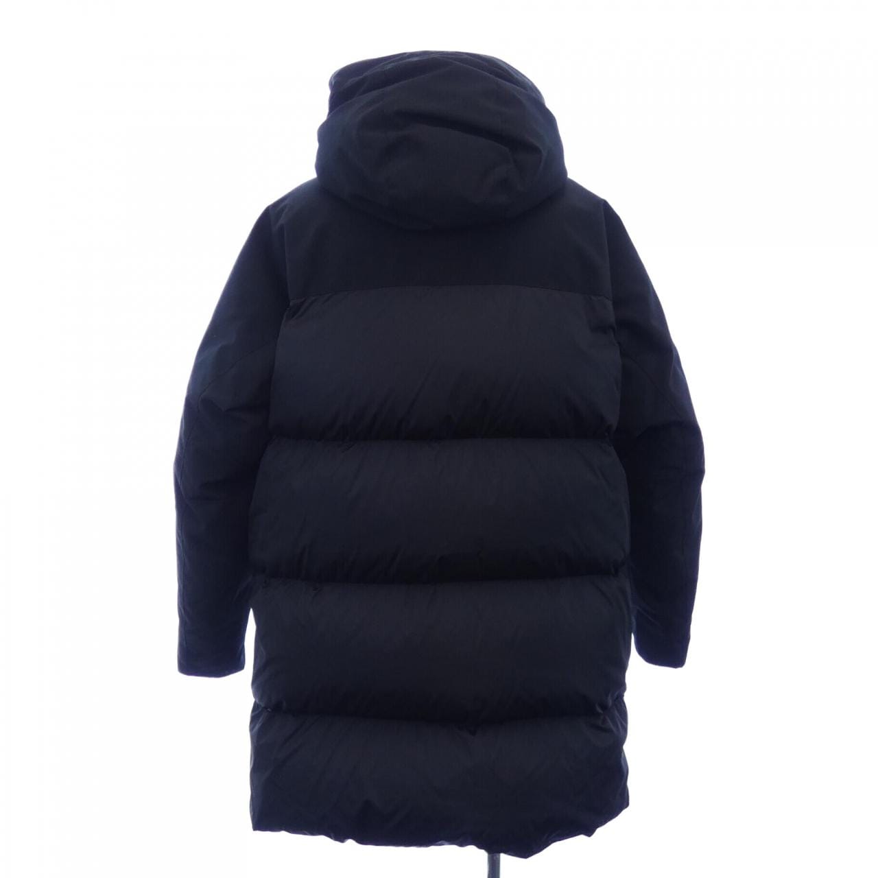 モンクレール MONCLER ダウンジャケット