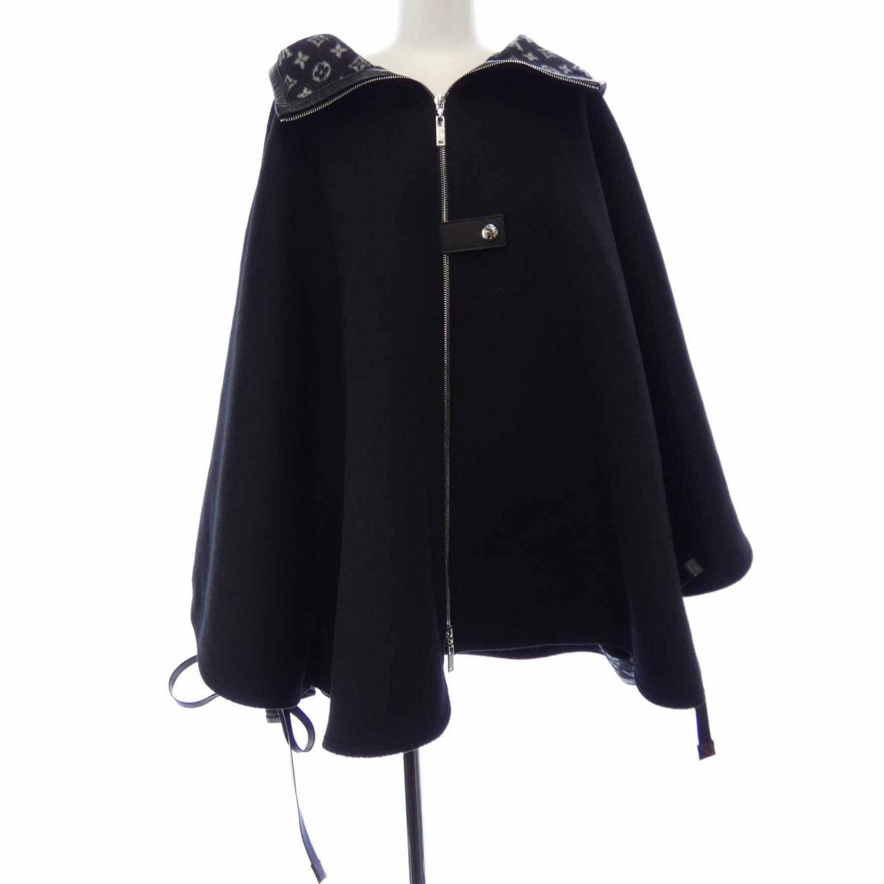 ルイヴィトン LOUIS VUITTON フーデッドケープ FICO17QWE ケープ