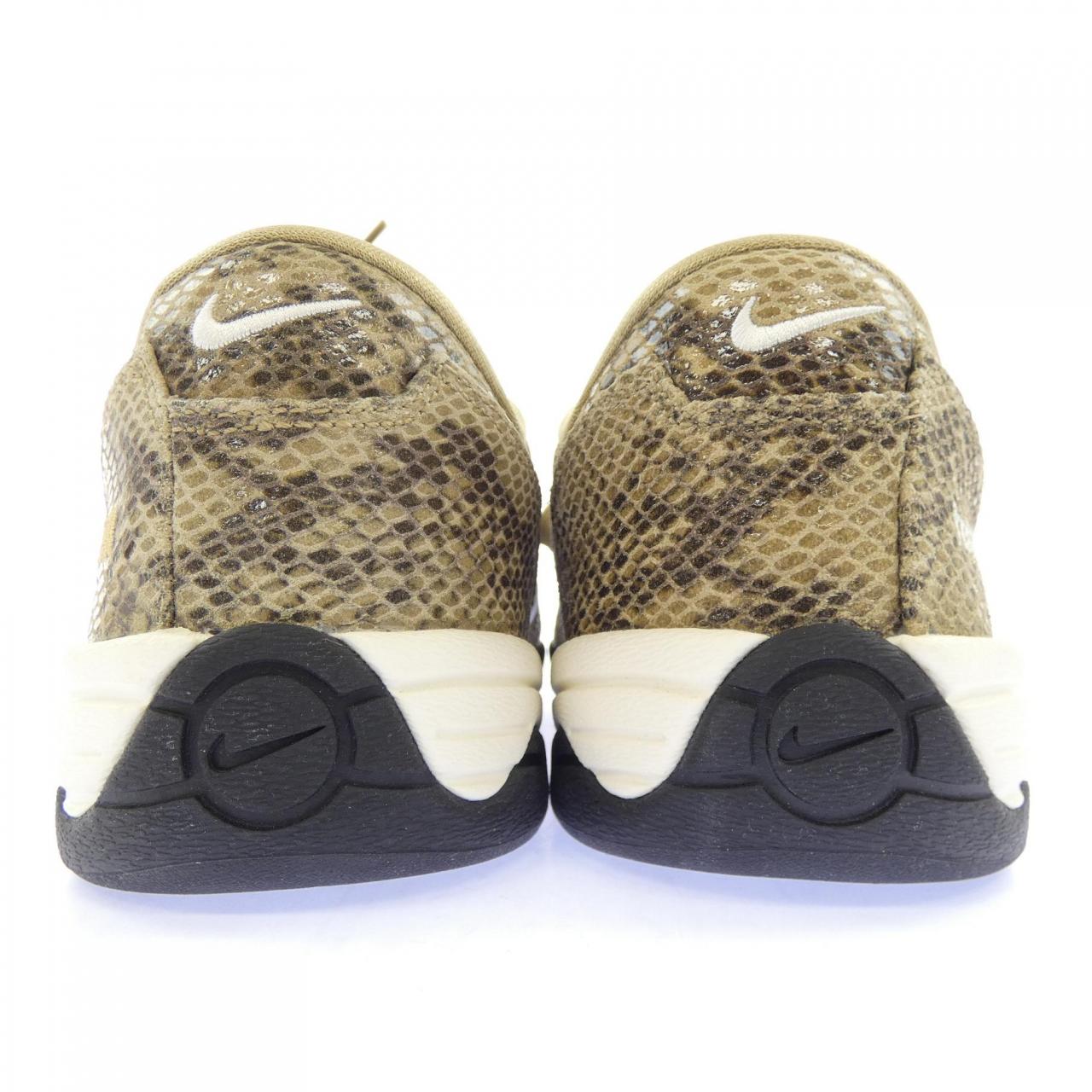 ナイキ NIKE IB4204-200 スニーカー