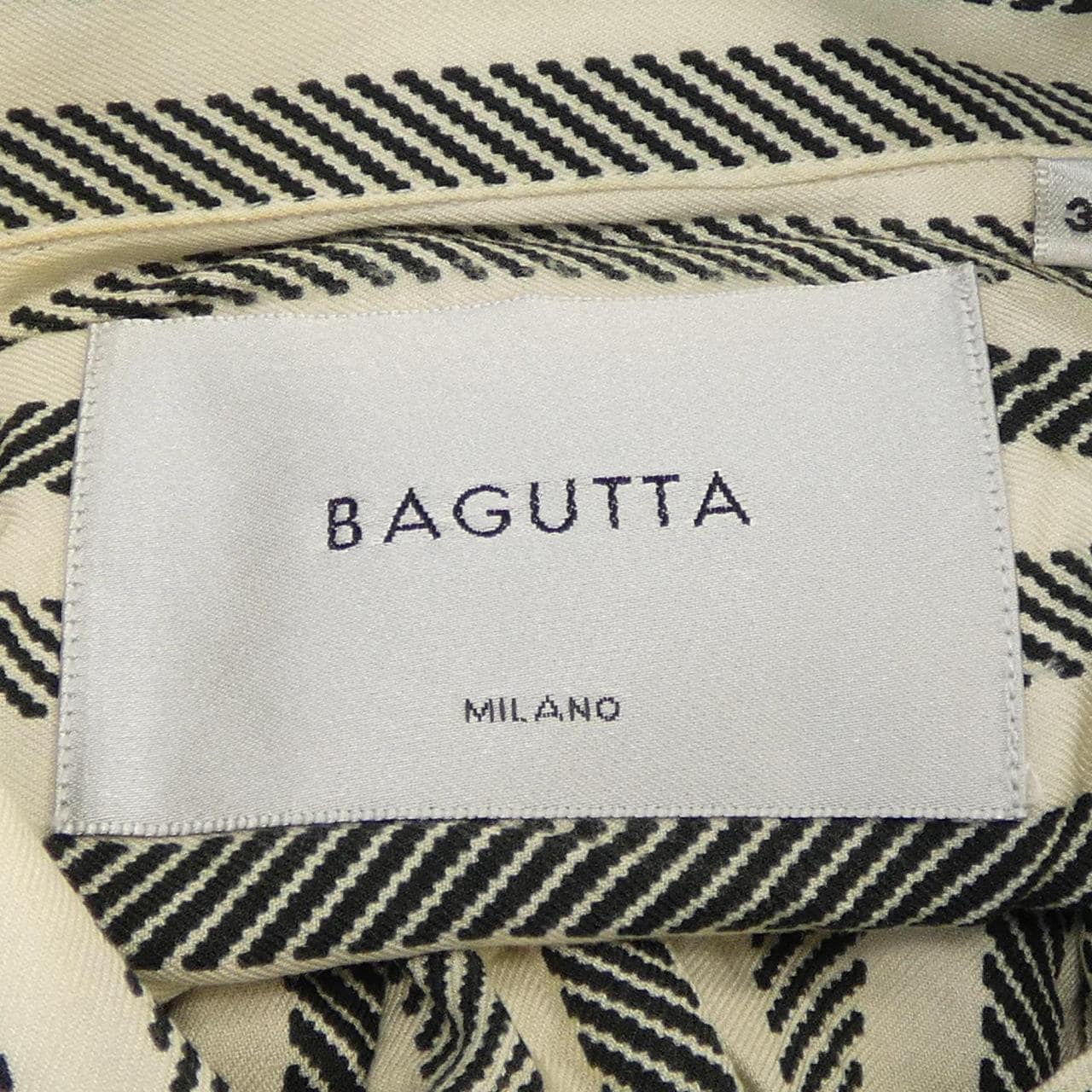 バグッタ BAGUTTA シャツ