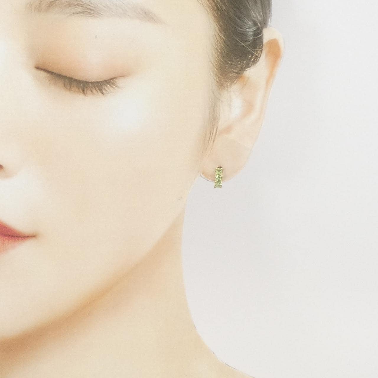 K10YG ペリドット ピアス