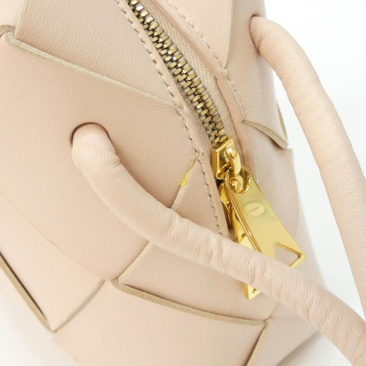 ボッテガヴェネタ 701915 VCQC2 ショルダーバッグ