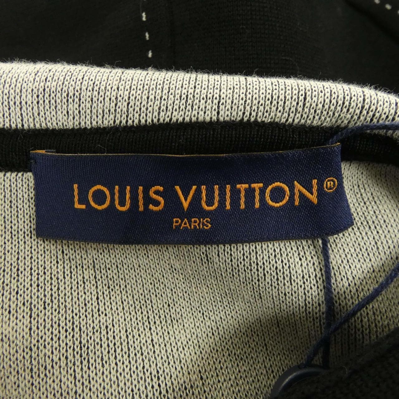 ルイヴィトン LOUIS VUITTON グラフィックインターシャジップコットンフーディ HRN89WAUR パーカー