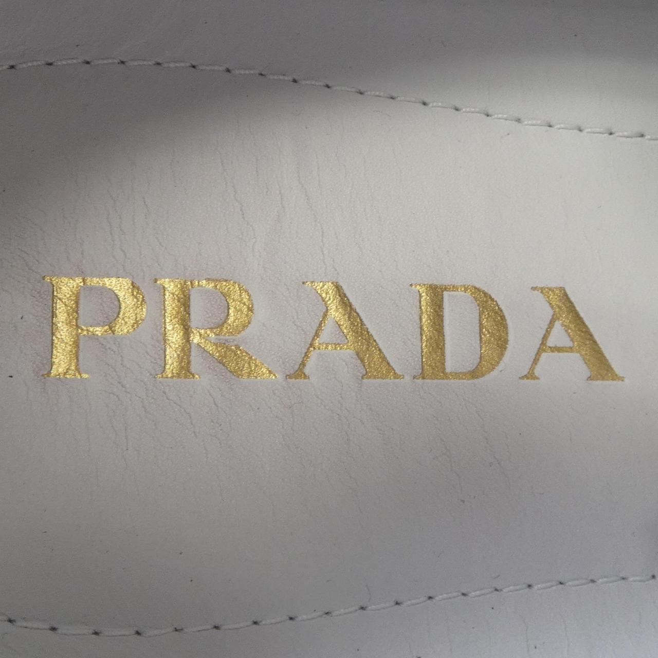 プラダ PRADA スニーカー