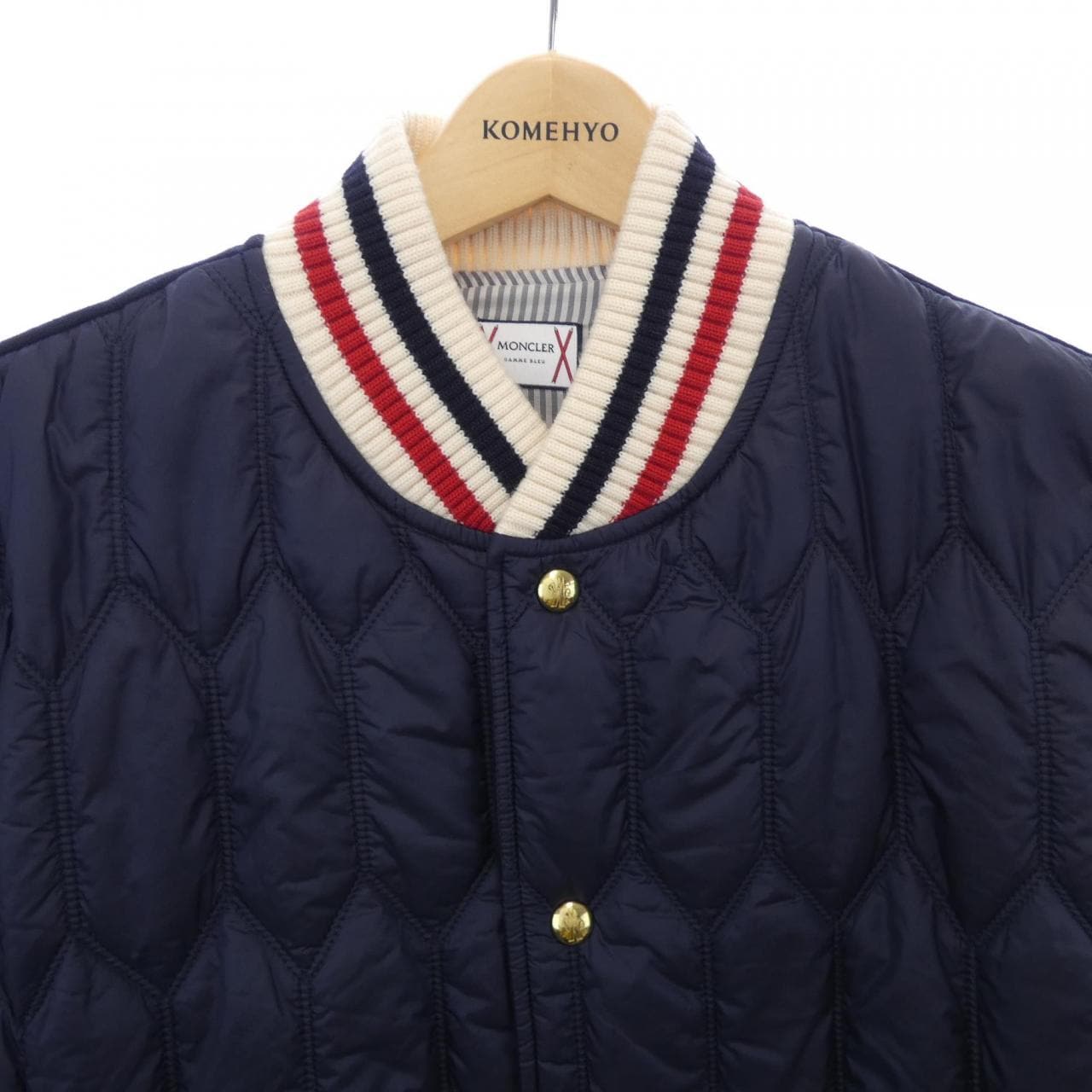 モンクレールガムブルー MONCLER GAMMEBLEU 23918409600 ダウンジャケット