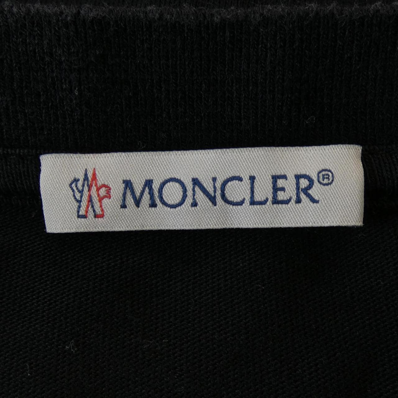 モンクレール MONCLER 10918C71700 Tシャツ