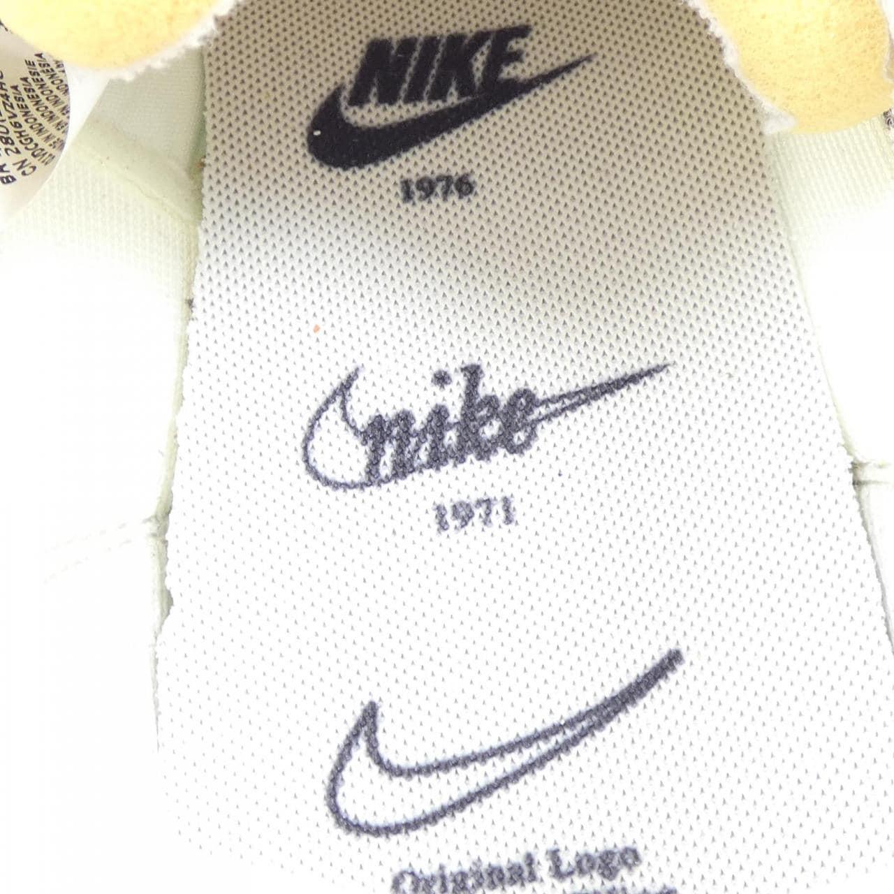 ナイキ NIKE スニーカー