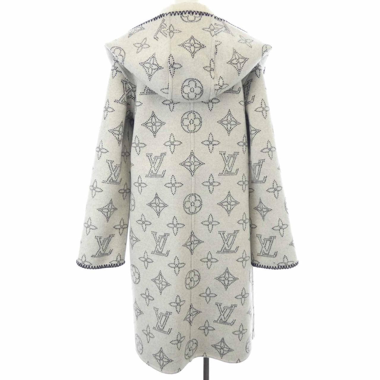 ルイヴィトン LOUIS VUITTON リバーシブルマヒナモノグラムラップコート FOCO04R90 コート