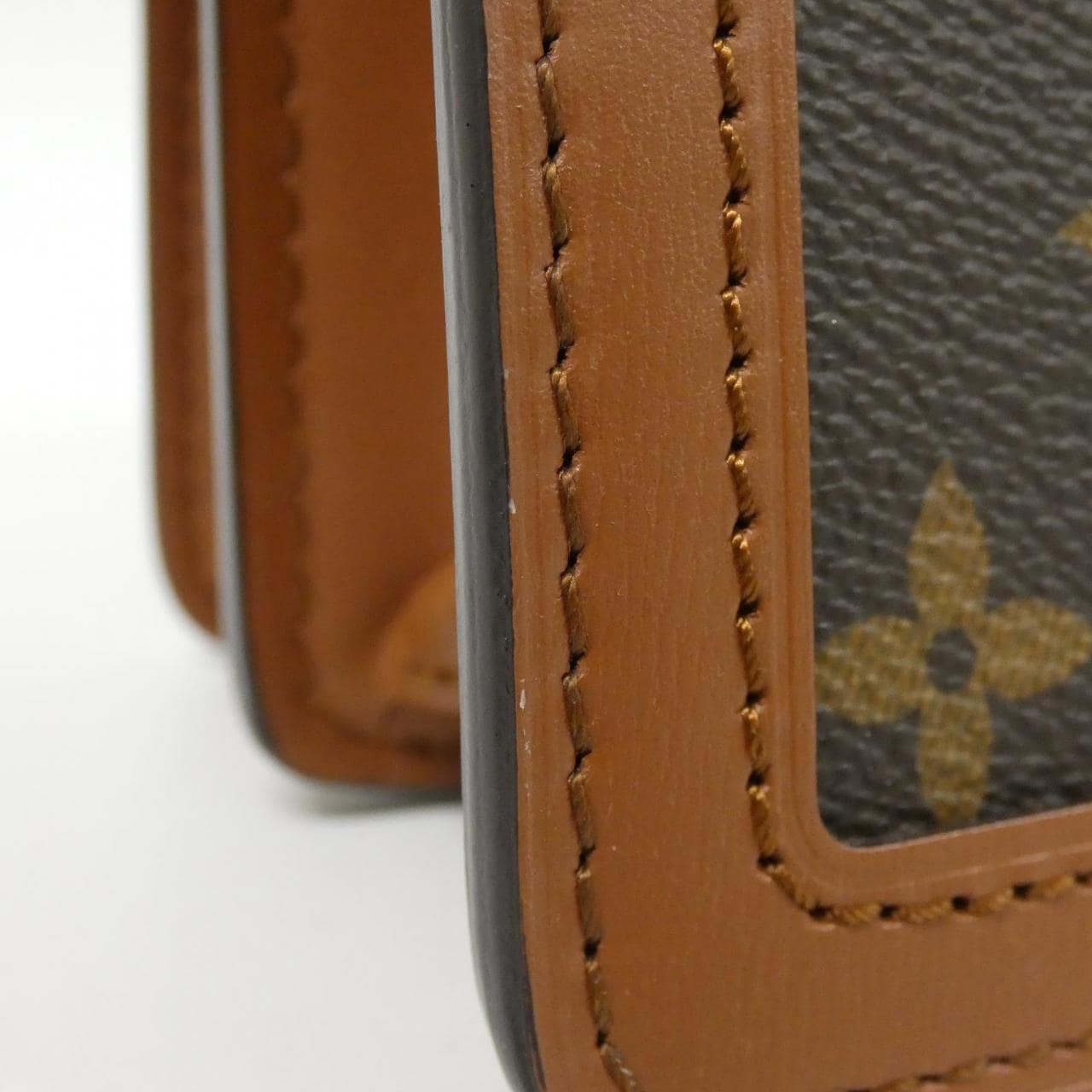 ルイヴィトン モノグラム リバース ドーフィーヌ MM M45958 ショルダーバッグ