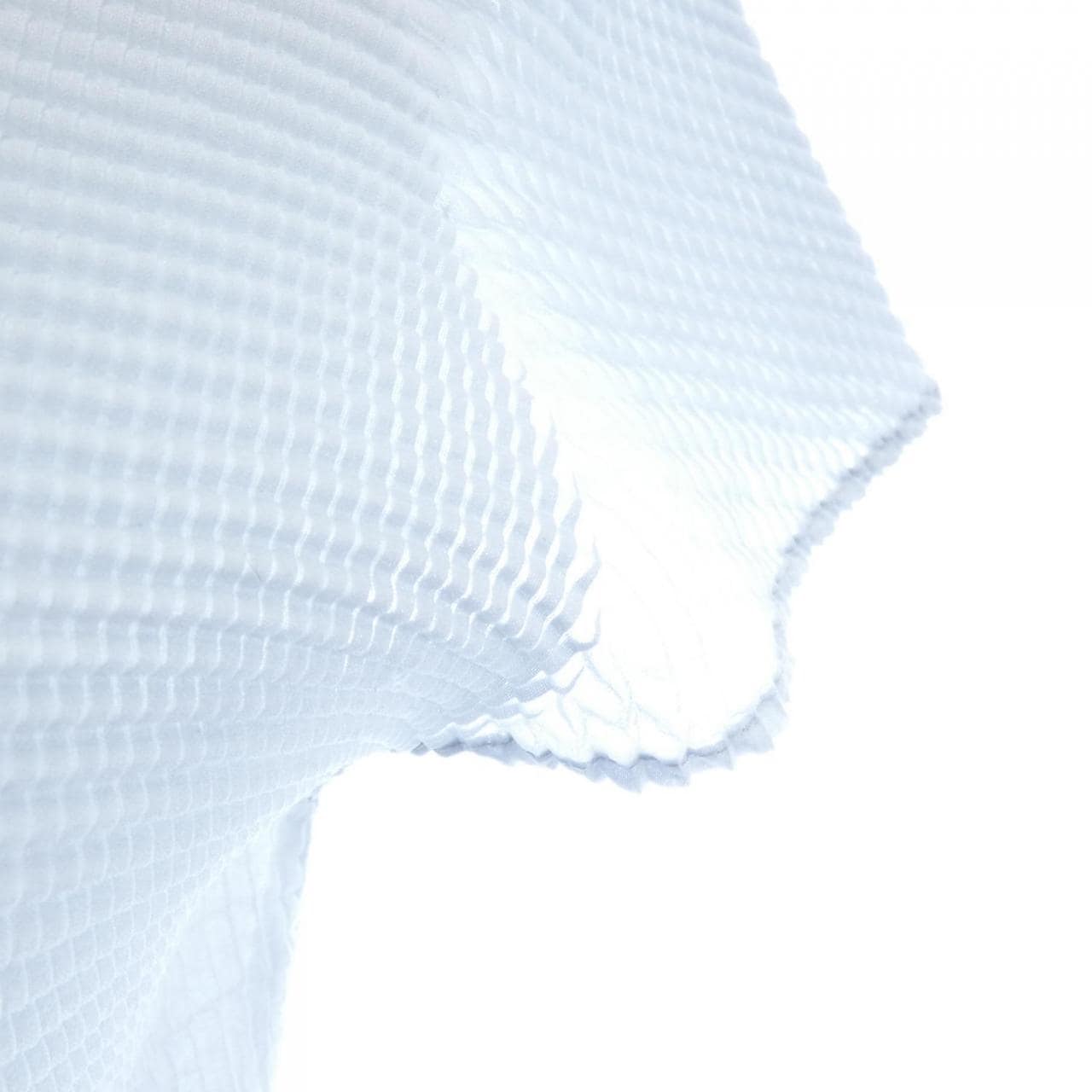 イッセイミヤケ ISSEY MIYAKE トップス