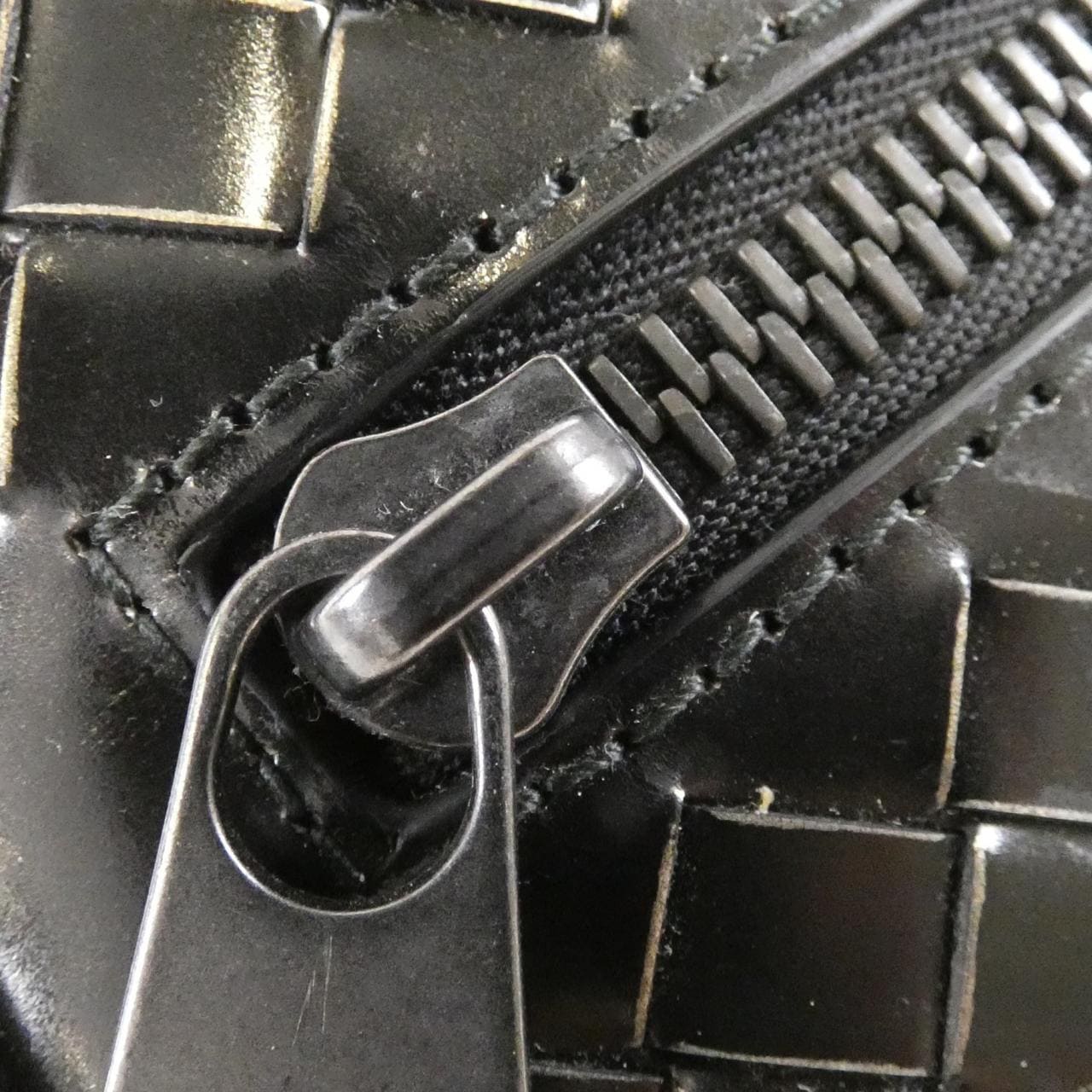 ボッテガヴェネタ 550850 VAYE9 ショルダーバッグ