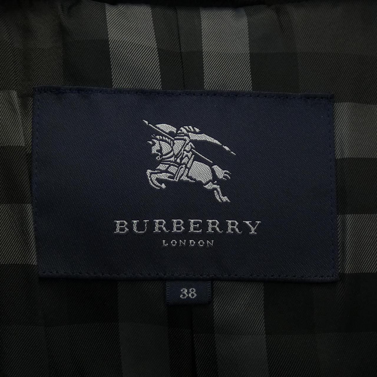 BURBERRY伦敦巴宝莉伦敦羽绒服