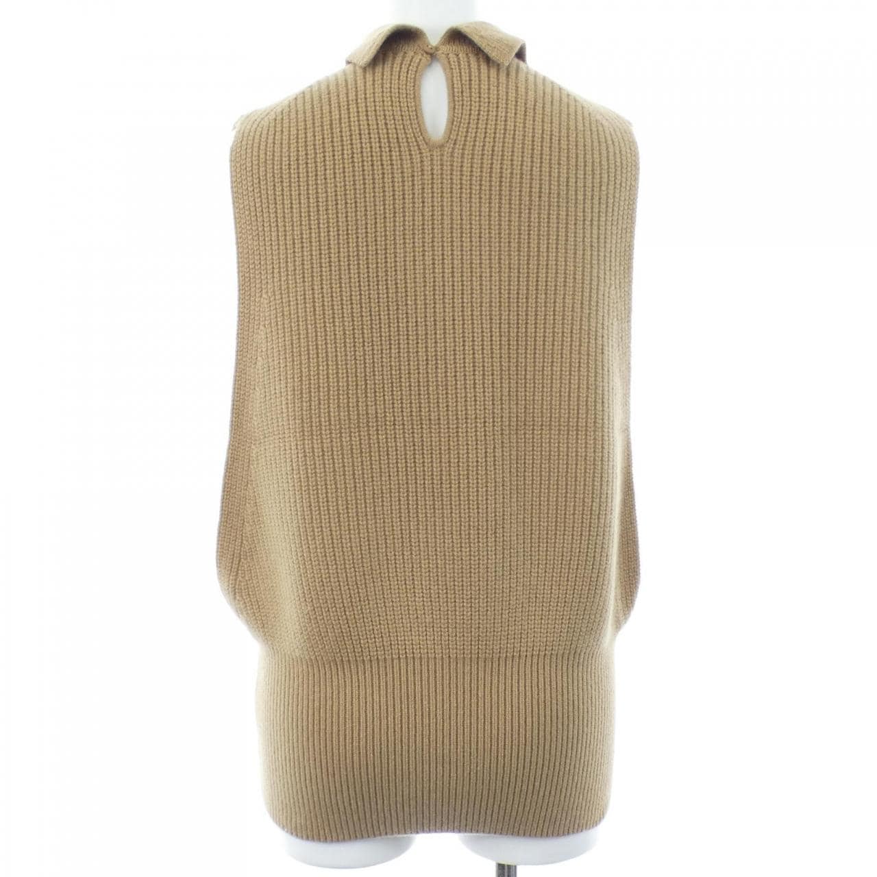 MAISONCARREE ベスト