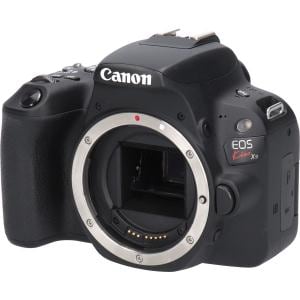ＥＯＳ　ＫＩＳＳ　Ｘ９　ＢＬＡＣＫ