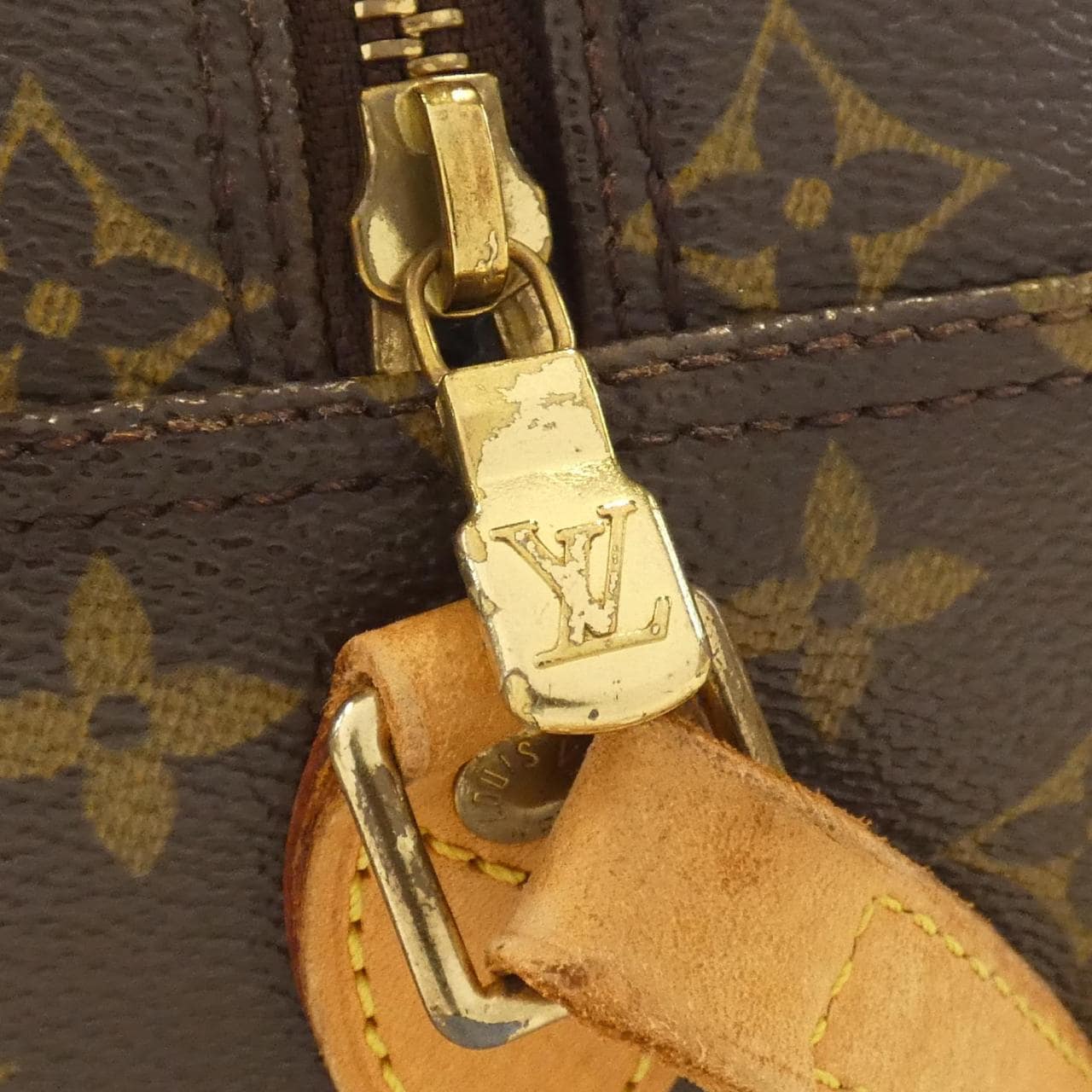 Monogram Blois M51221 Shoulder Bag