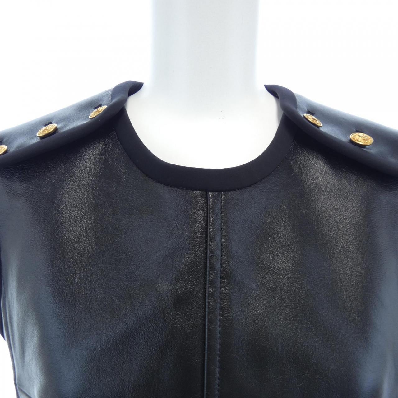 ルイヴィトン LOUIS VUITTON トップス