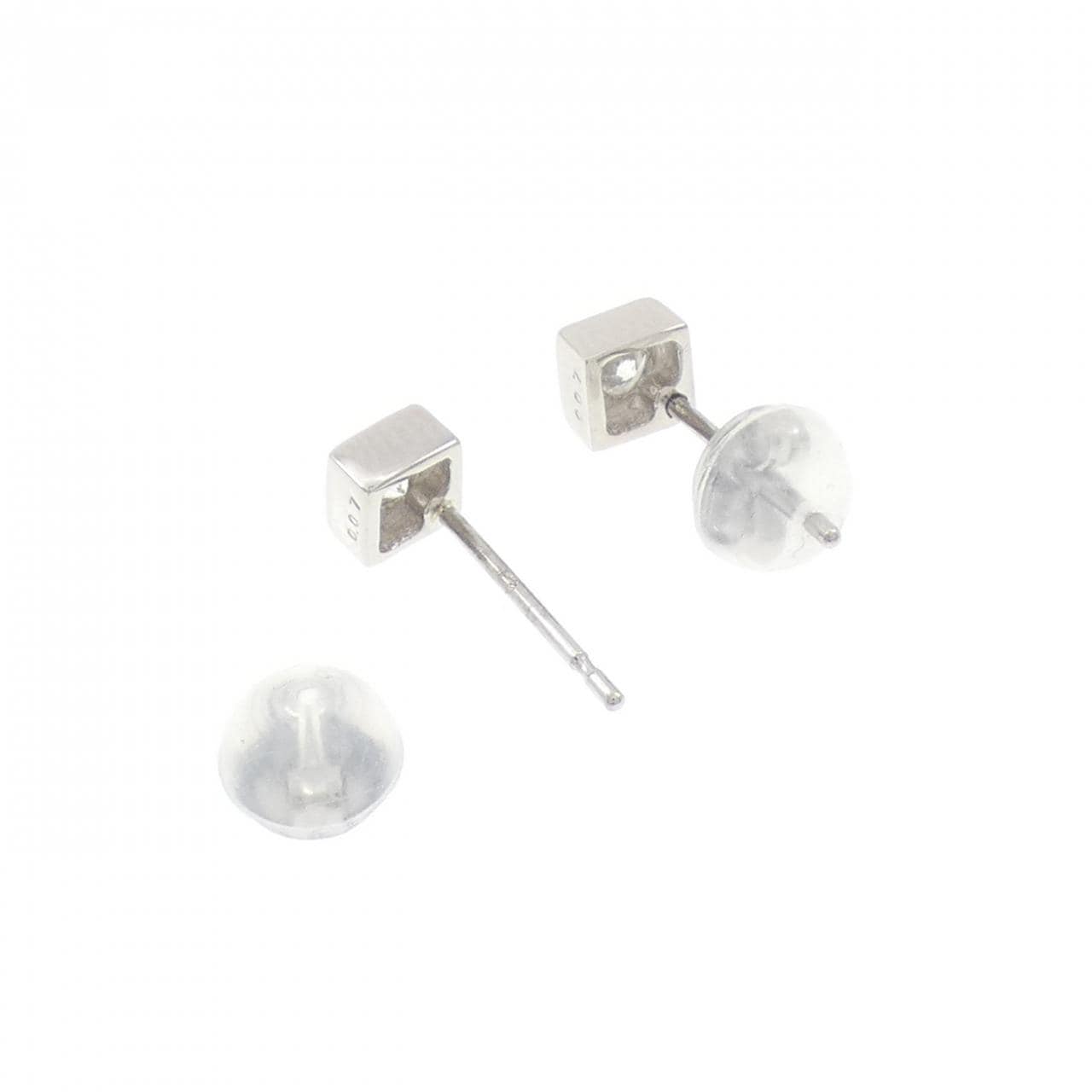 PT/PT900 ダイヤモンド ピアス 0.14CT