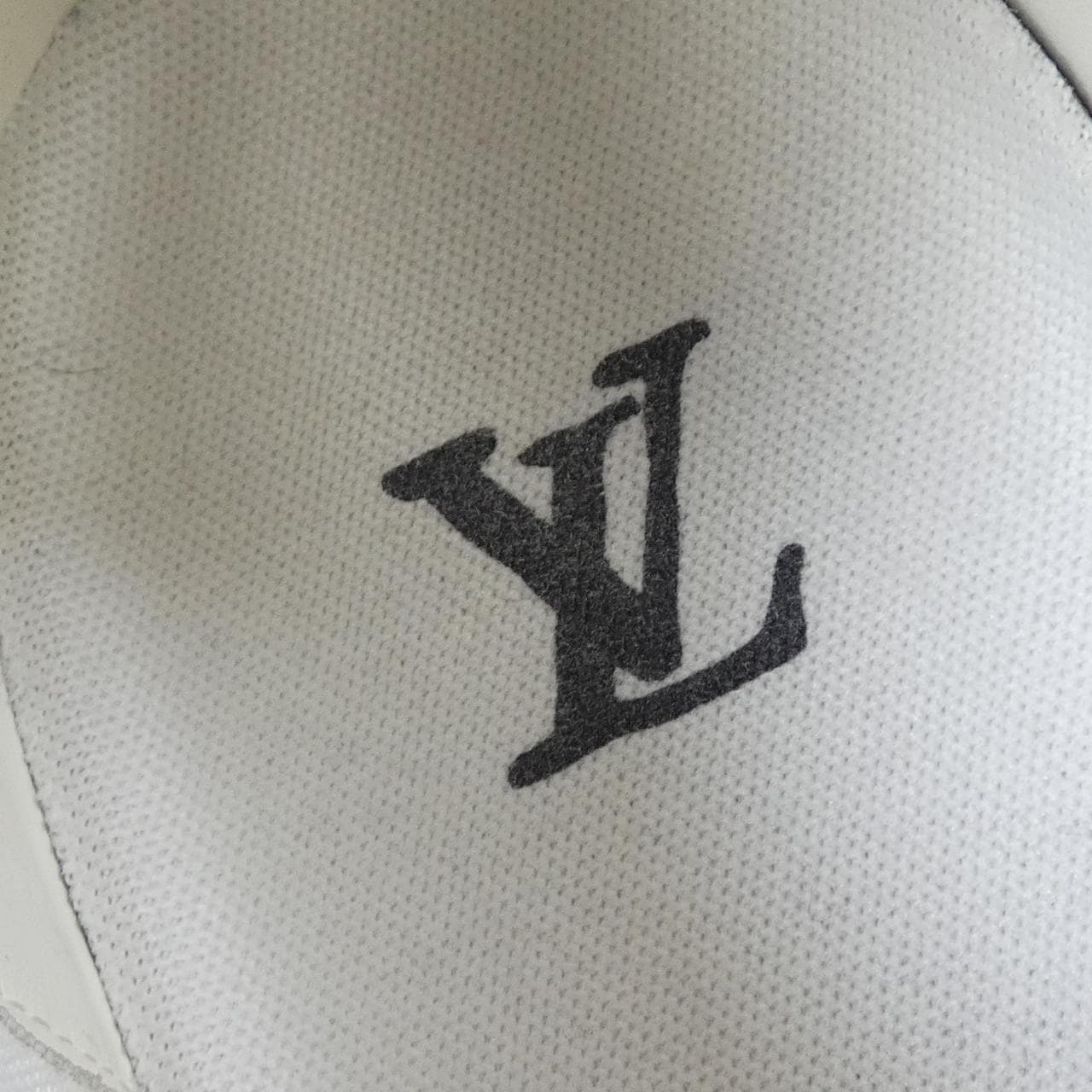 ルイヴィトン LOUIS VUITTON タイラー ザ クリエイター LVトレイナーライン スニーカー