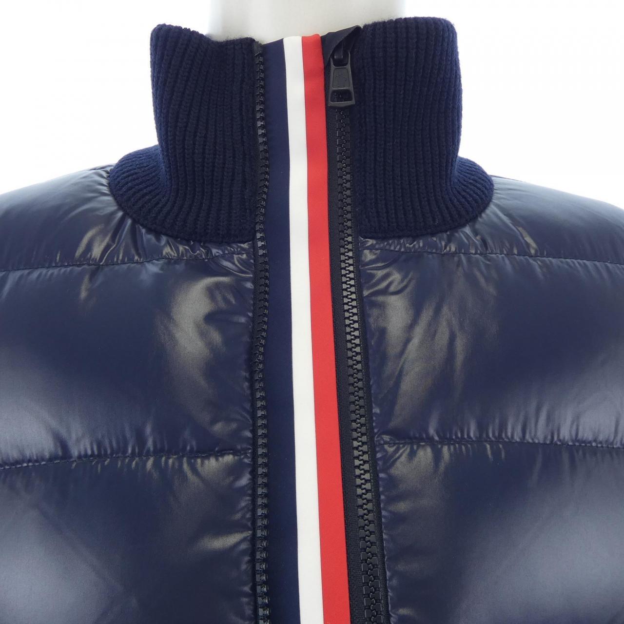モンクレール MONCLER ダウンジャケット
