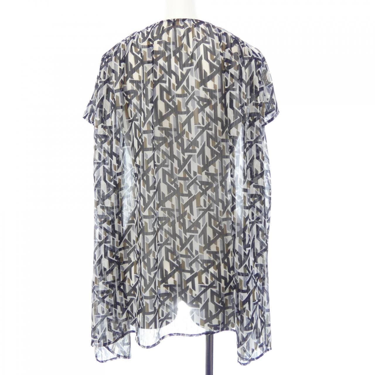 ニジュウサンク 23区 トップス