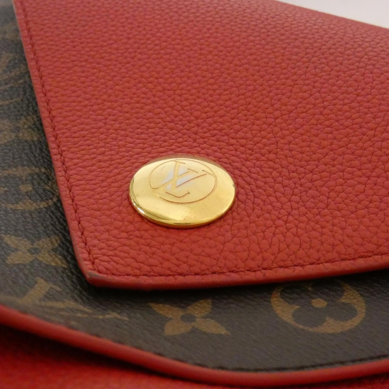 LOUIS VUITTON Monogram双 V M54624 包