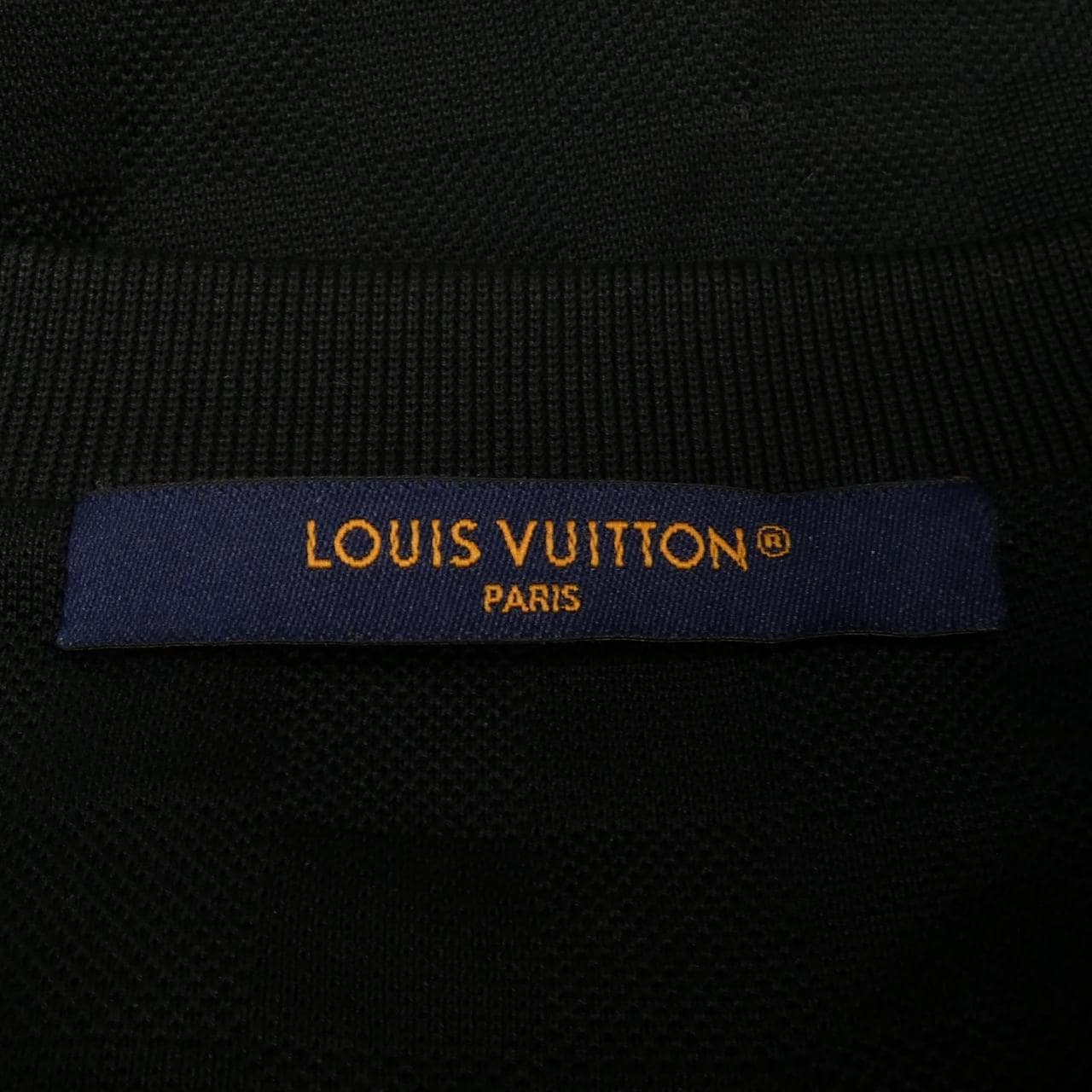 ルイヴィトン LOUIS VUITTON シグネチャーパッチコットンTシャツ HSY23WJUV Tシャツ