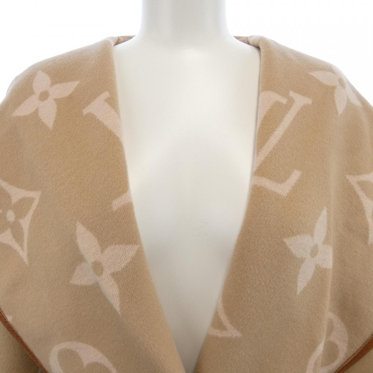 LOUIS VUITTON Vuitton Belted Double-Face Hooded Wrap Coat FMCO05NUV