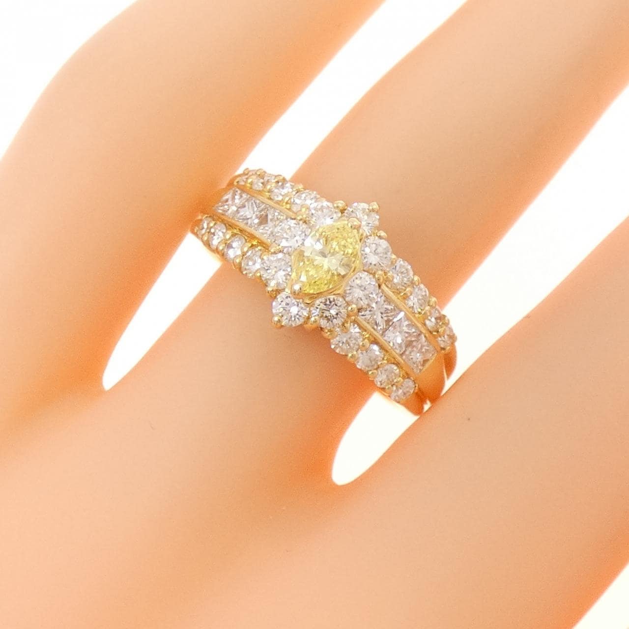 K18YG ダイヤモンド リング 0.208CT FIY SI2 マーキスカット