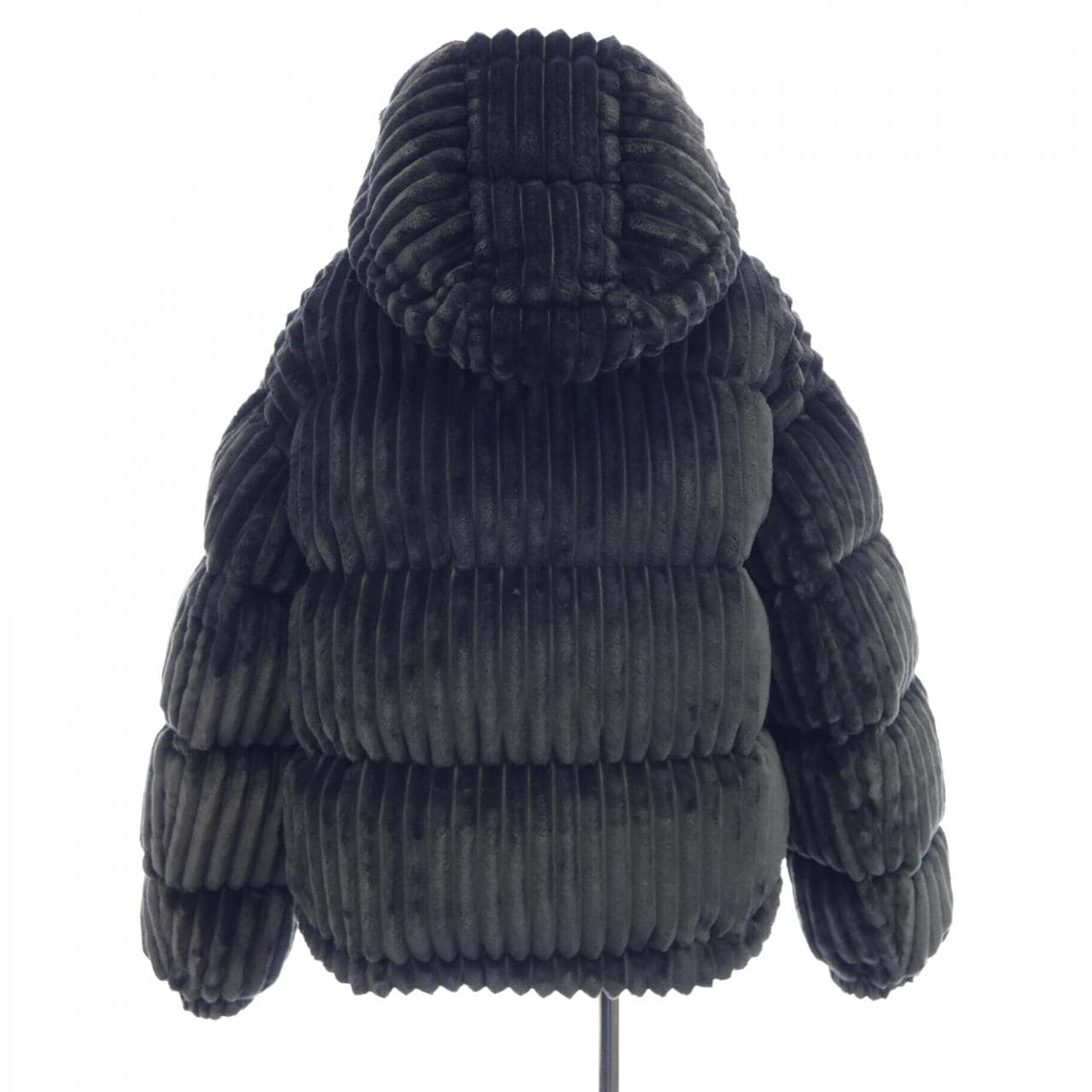 モンクレール MONCLER ダウンジャケット