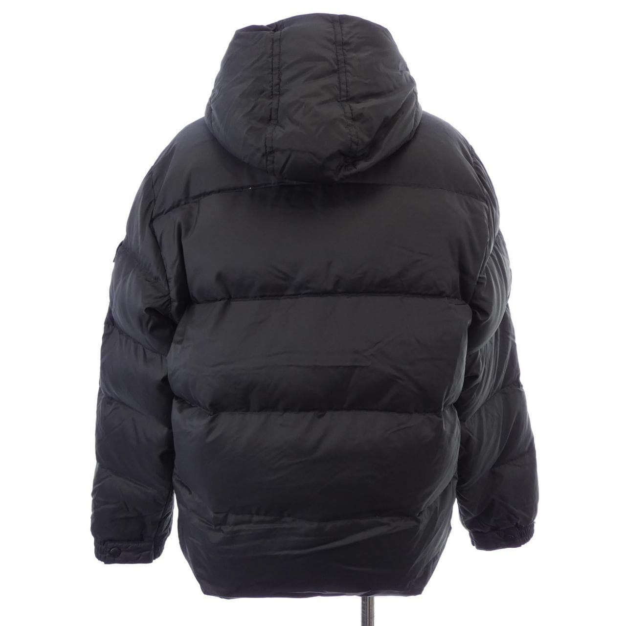 モンクレール MONCLER 41311/50 ダウンジャケット